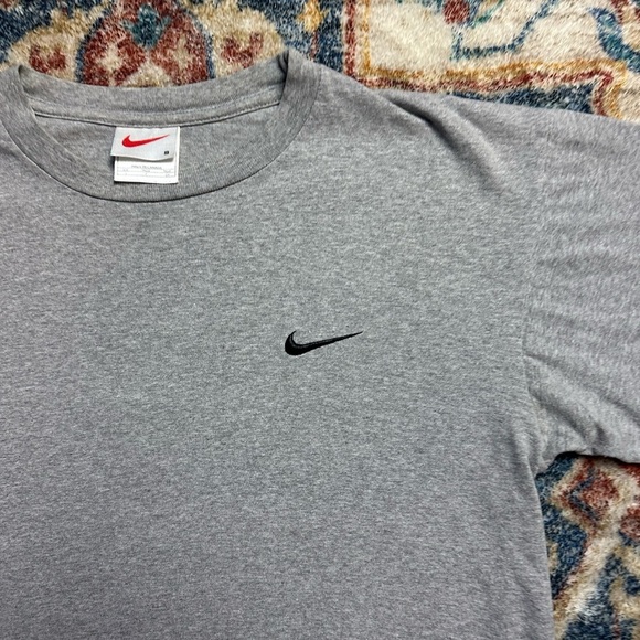 Vintage Nike Logo T-shirt Small - Picture 4 of 4